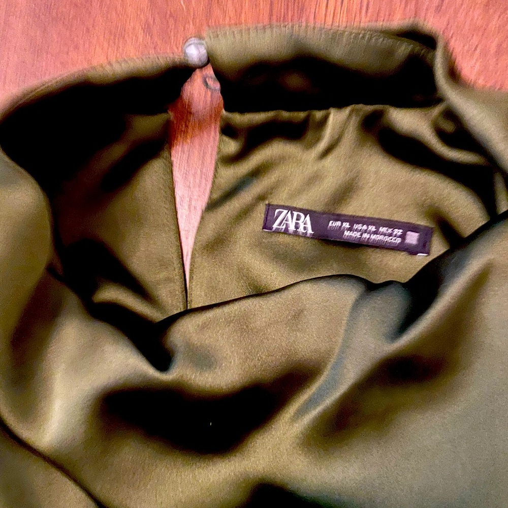 Zara olive green satin blouse EUC size XL